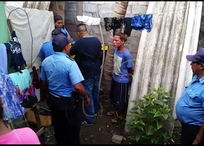 Granada: Policía captura a joven con marihuana y piedras de crack - TN8 el canal joven de Nicaragua