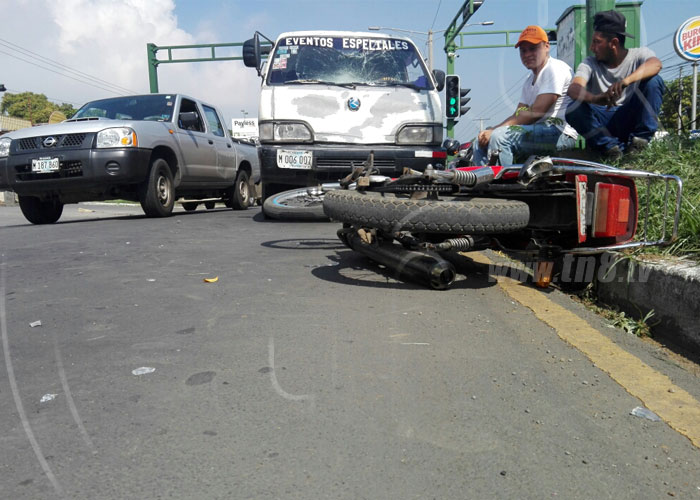 nicaragua, carretera norte, managua, accidente de transito, distraccion,