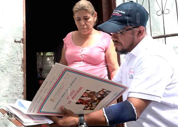 nicaragua, jornada especial, entrega de titulos de propiedad, madre nicaraguenses, seguridad de las familias, distrito siete, buen gobierno, 