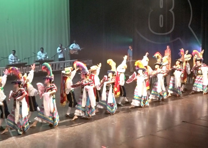 nicaragua, ballet folklorico nicaraguense, homenaje, madres, teatro nacional ruben dario,