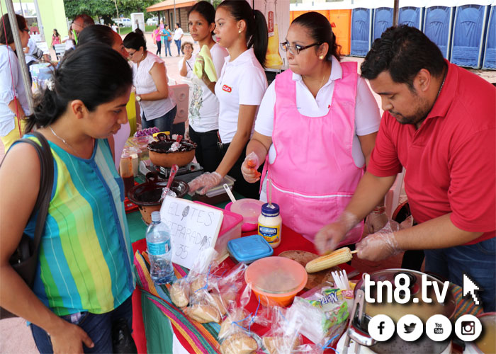 nicaragua, plaza 22 de agosto, tianguis, tianguis de cocina mexicana, madres,