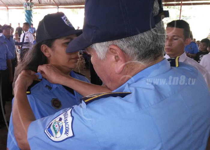 nicaragua, bluefields, ascenso de grado, policia, oficiales,