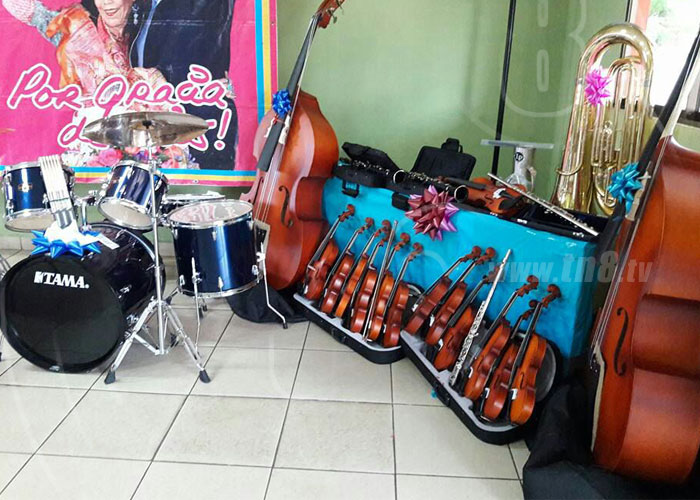 nicaragua, chinandega, parque silvio vega, instrumentos musicales, remodelacion,