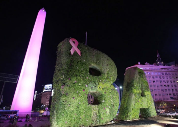 mundo, se ilumina de rosa, campana contra el cancer de mama, iniciativa global, ilumino monumentos emblematicos,