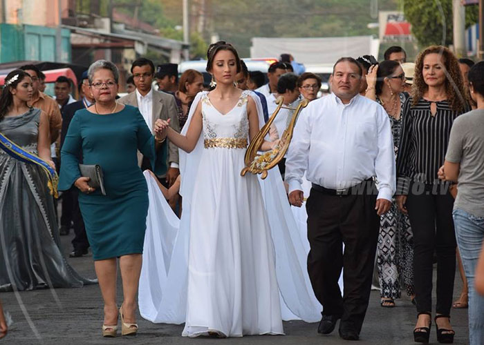 nicaragua, musa dariana, chinandega, ruben dario, desfile del cortejo dariano,