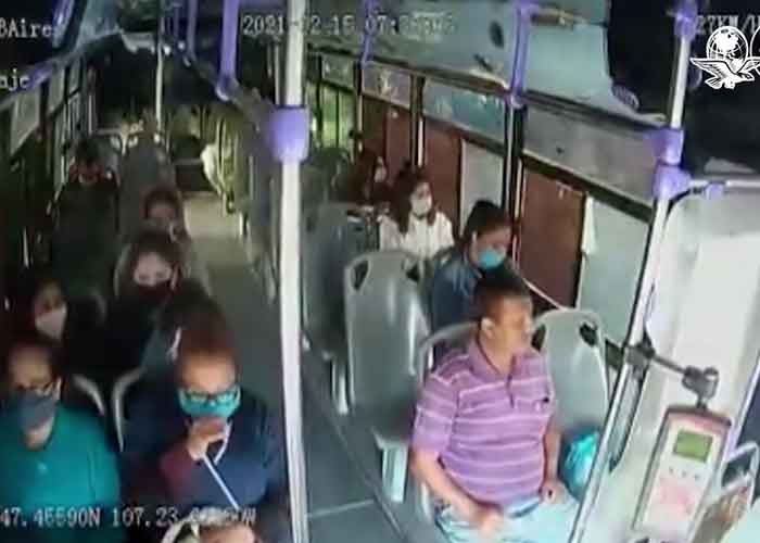 Resultado de imagen para Culiacán, Sinaloa mujer apuñalada bus