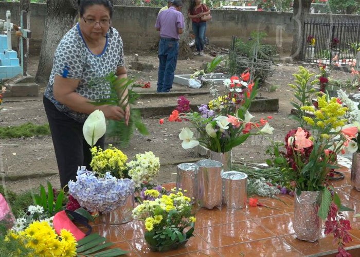 nicaragua, dia de los fieles difuntos, conmemoracion, ocotal, cementerios,