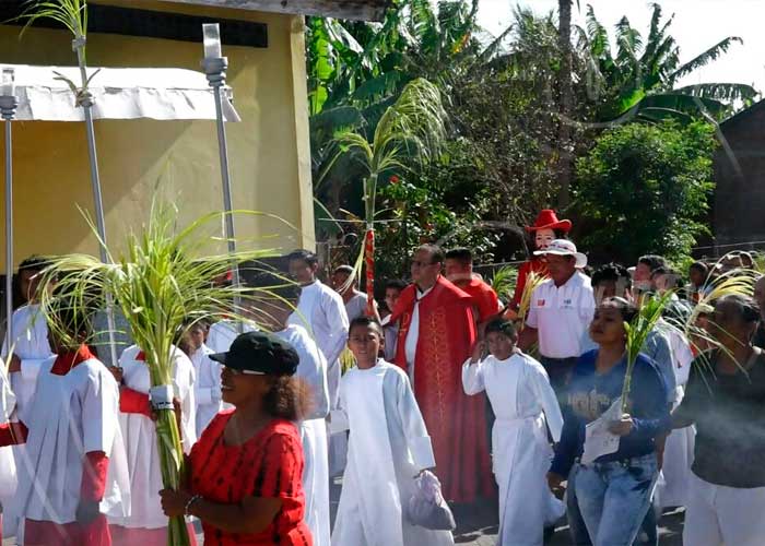 nicaragua, isla de ometepe, procesion de la burrita,
