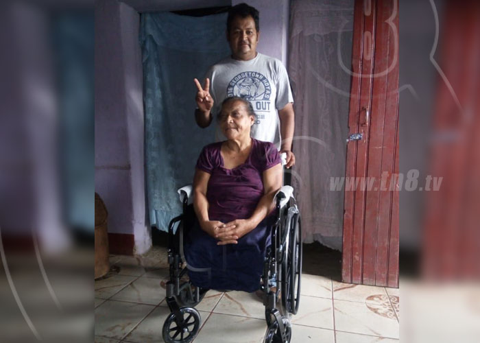 nicaragua, silla de ruedas, entrega, jalapa, discapacidad,