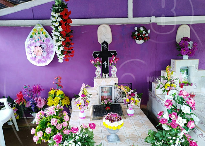 nicaragua, dia de los difuntos, nueva guinea, tradicion, cementerio la gongolona,