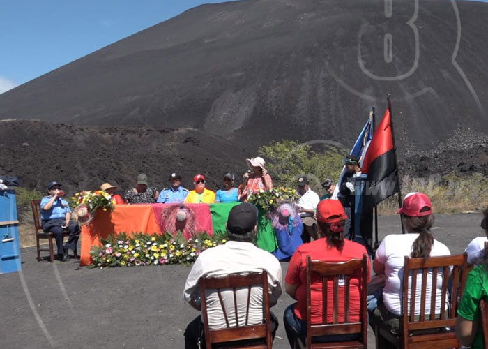 nicaragua, volcanes, ruta, turismo, leon, cerro negro, intur,