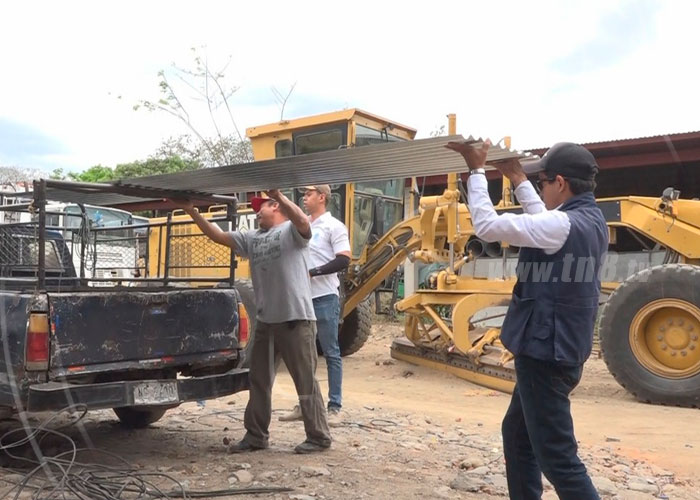 Familias de Ocotal son beneficiadas con material para reconstruir sus casa deterioradas por las lluvias pasadas 