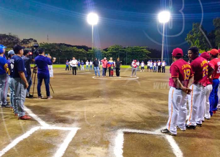 III campeonato de softbol inicia en Managua 