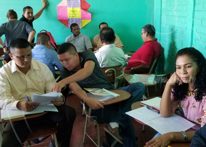 nicaragua, educacion, capacitacion, aprender emprender prosperar, docencia,