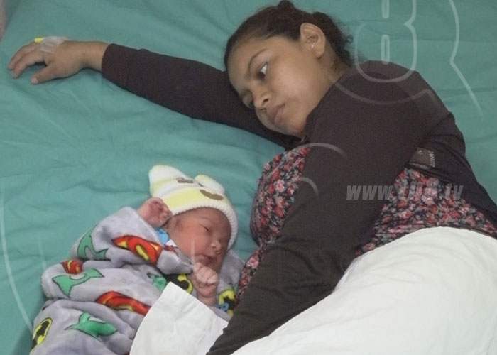 nicaragua, esteli, centro hospitalario, madres dan a luz, entrega de obsequios, familias, ayuda, beneficio, 