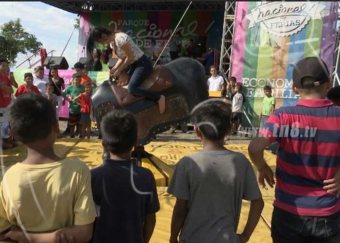 Parque de Ferias con actividades durante las fiestas de Santo Domingo.
