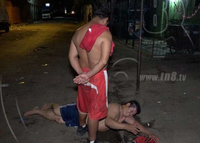 Delincuentes asaltan a un hombre en el sector del Mercado Oriental.