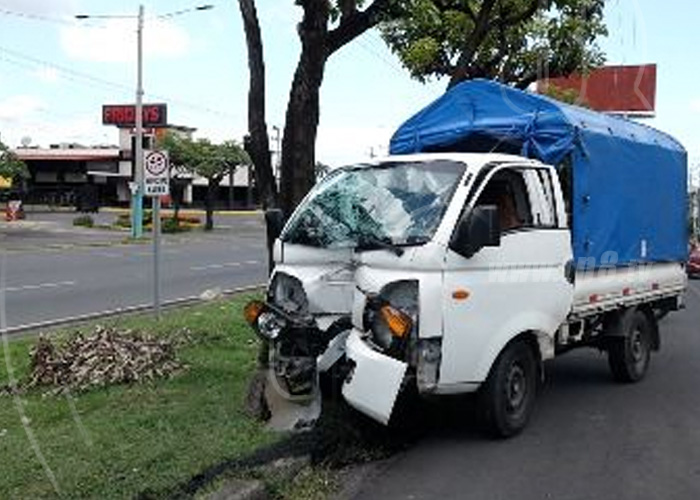 nicaragua, accidente de transito, carretera a masaya, camion, 