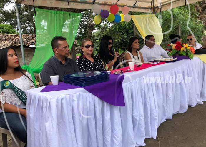 Familias de Jalapa reciben viviendas del programa Bismarck Martinez.