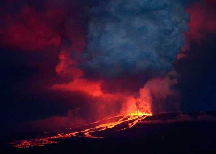 fotos, erupcion, volcan la cumbre, cinturon de fuego, galapagos, ecuador, flujo de lava, actividad, temblores, isla fernandina