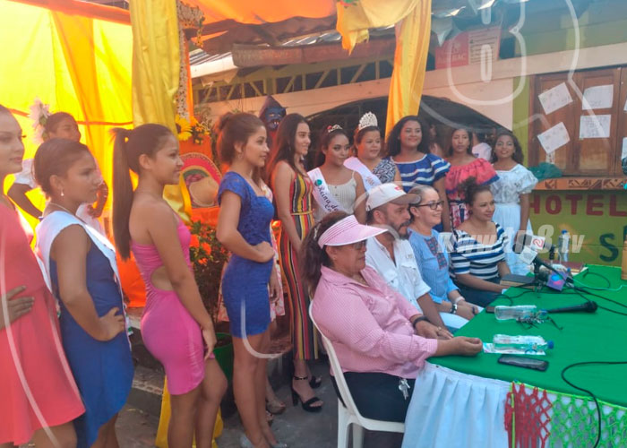 nicaragua, fiestas en honor a la santa cruz, familias, intur, centro tursticos, restaurantes, 