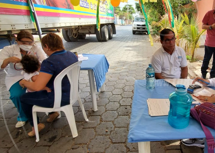nicaragua, clinica movil, salud, barrio altagracia, medicina,
