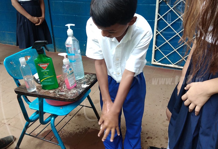 Foto: Colegios de Nicaragua aplican las medidas sanitarias para prevenir el coronavirus / TN8