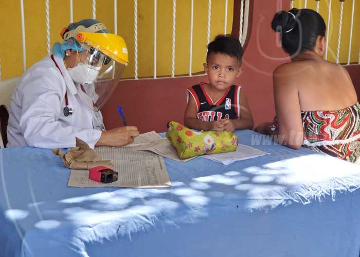 nicaragua, clinica movil, salud, managua, barrio enrique smith,