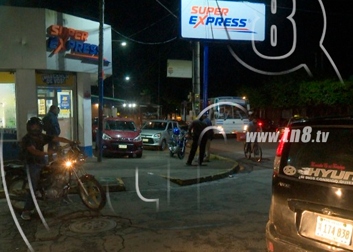 Foto: Sujetos armados asaltan reconocido supermercado en el barrio La Fuente / TN8