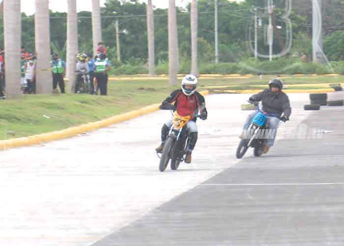 Foto: Invitan a familias a disfrutar de carreras de carros y autos en Nicaragua / TN8