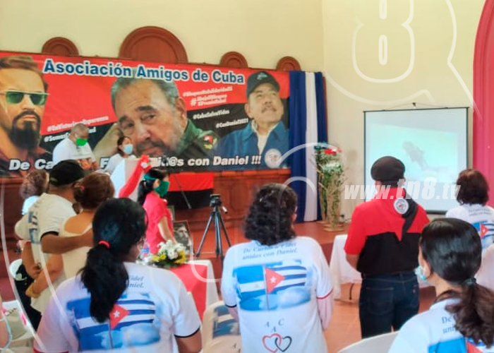 Foto: Granada: Realizan XVI encuentro nacional Amigos de Cuba / TN8 