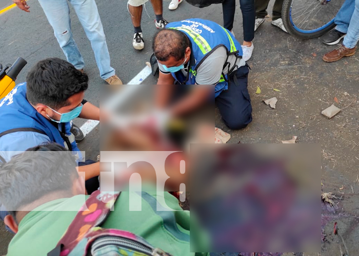 Foto: Motociclista muere al impactar contra una valla publicitaria/ TN8 