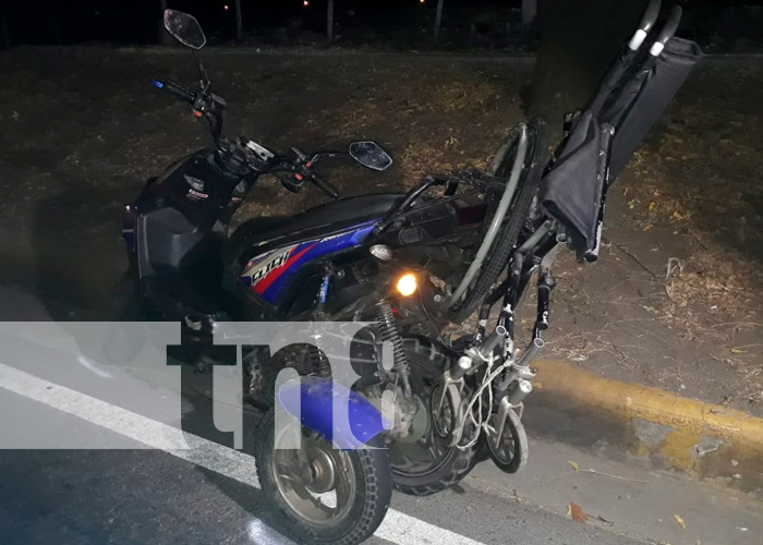 Foto: Motociclista fallece al ser atropellado por un taxi / TN8