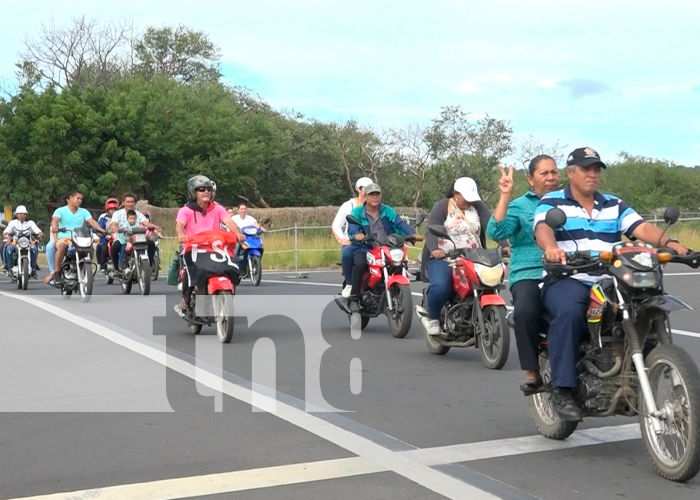 Foto: Moyogalpa realiza colorida caravana en homenaje al General Sandino/ TN8 