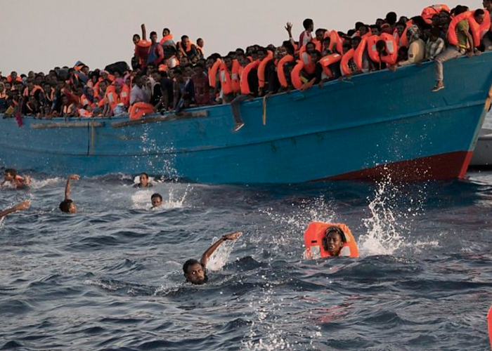 Foto: Africanos mueren en el mar tratando de llegar a Europa/ AP