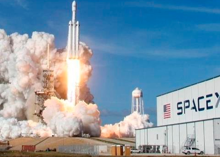 Foto: Aterriza en una granja del estado de Washington una pieza del cohete de SpaceX/ RT 