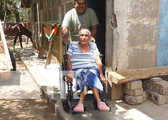 nicaragua, silla de ruedas, nandaime, discapacidad, promotoria solidaria,