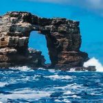 isla galapagos, colapso, arco de darwin, formacion rocosa, causas naturales,