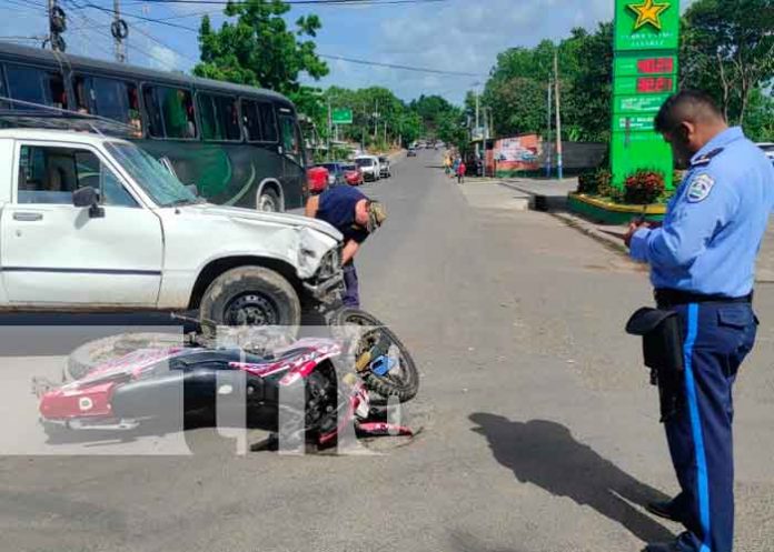 Nicaragua, Juigalpa, persona lesionada, choque entre moto y camioneta,