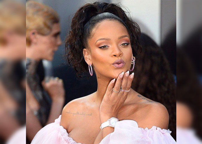 Rihanna causa polémica en funeral de su mejor amigo usando sexy vestido |  