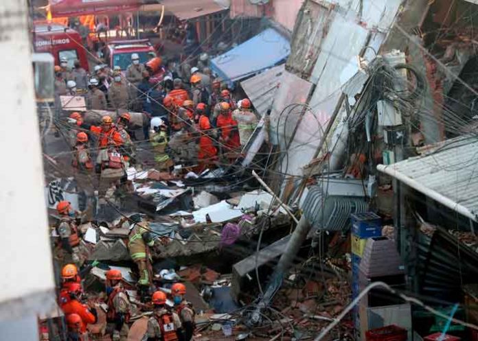 Brasil, Río de Janeiro, mueren dos personas, derrumbe de edificio