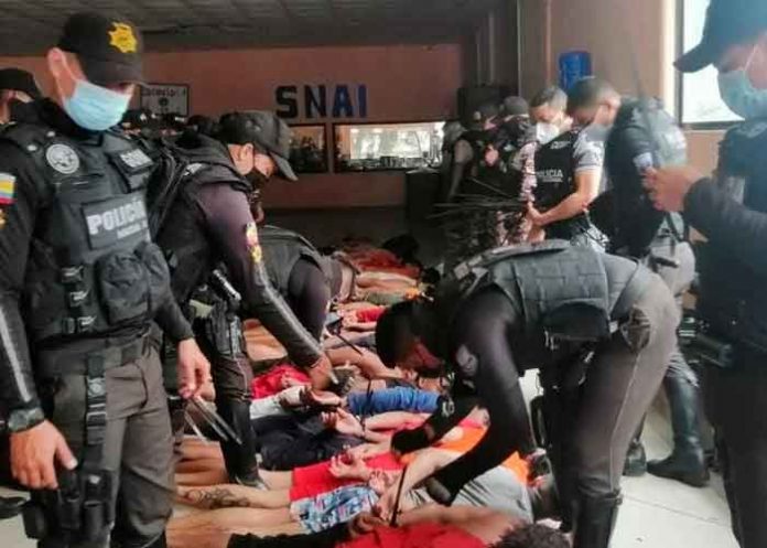 Ecuador, cárcel, dos muertos, 10 heridos,