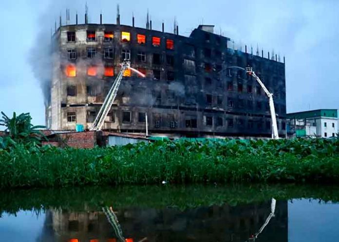 Banglades, incendio, tres muertos, varios heridos,