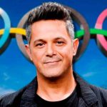 Alejandro Sanz canta Imagine en la apertura de los Juego Olímpicos