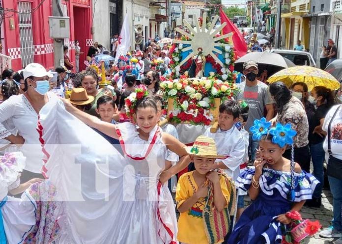 Tradicional Tope de los Niños en Boaco, en honor a Santiago Apóstol