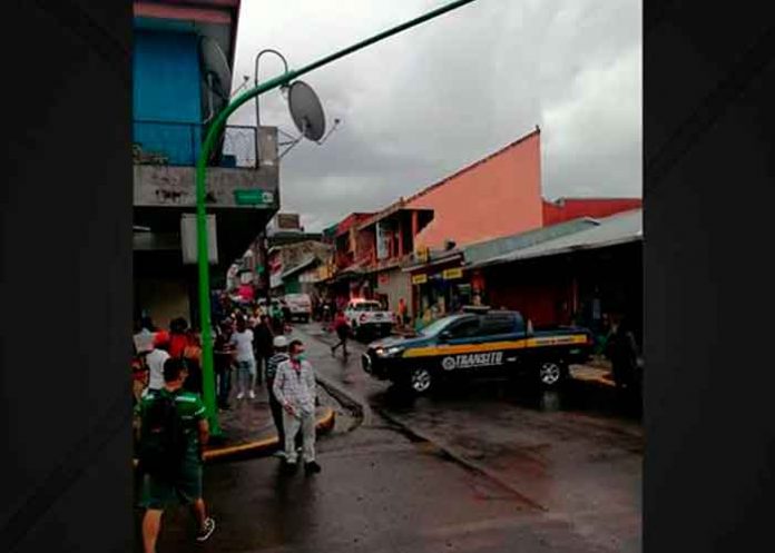 Joven muere en balacera en parada de bus de San José, Costa Rica