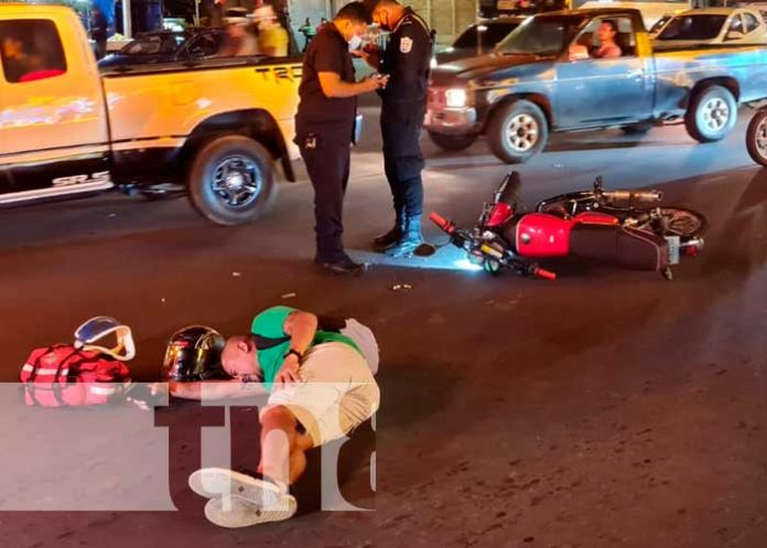 Accidente de tránsito deja hombre tirado en Rotonda Hugo Chávez
