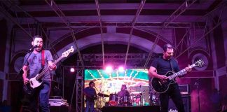 Banda de rock nicaragüense, CiCLO, en concierto