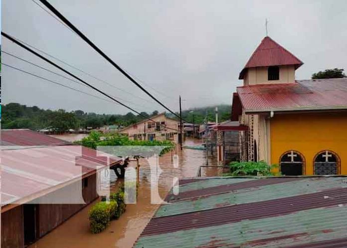 Intensas lluvias causan grandes inundaciones en El Castillo, Río San Juan
