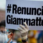 Manifestante pidiendo la renuncia del presidente de Guatemala